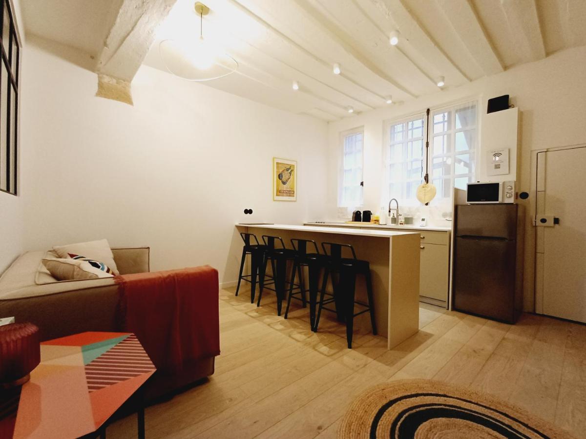 Happy Stay Paris - Suite Hotel De Ville Le Marais Εξωτερικό φωτογραφία