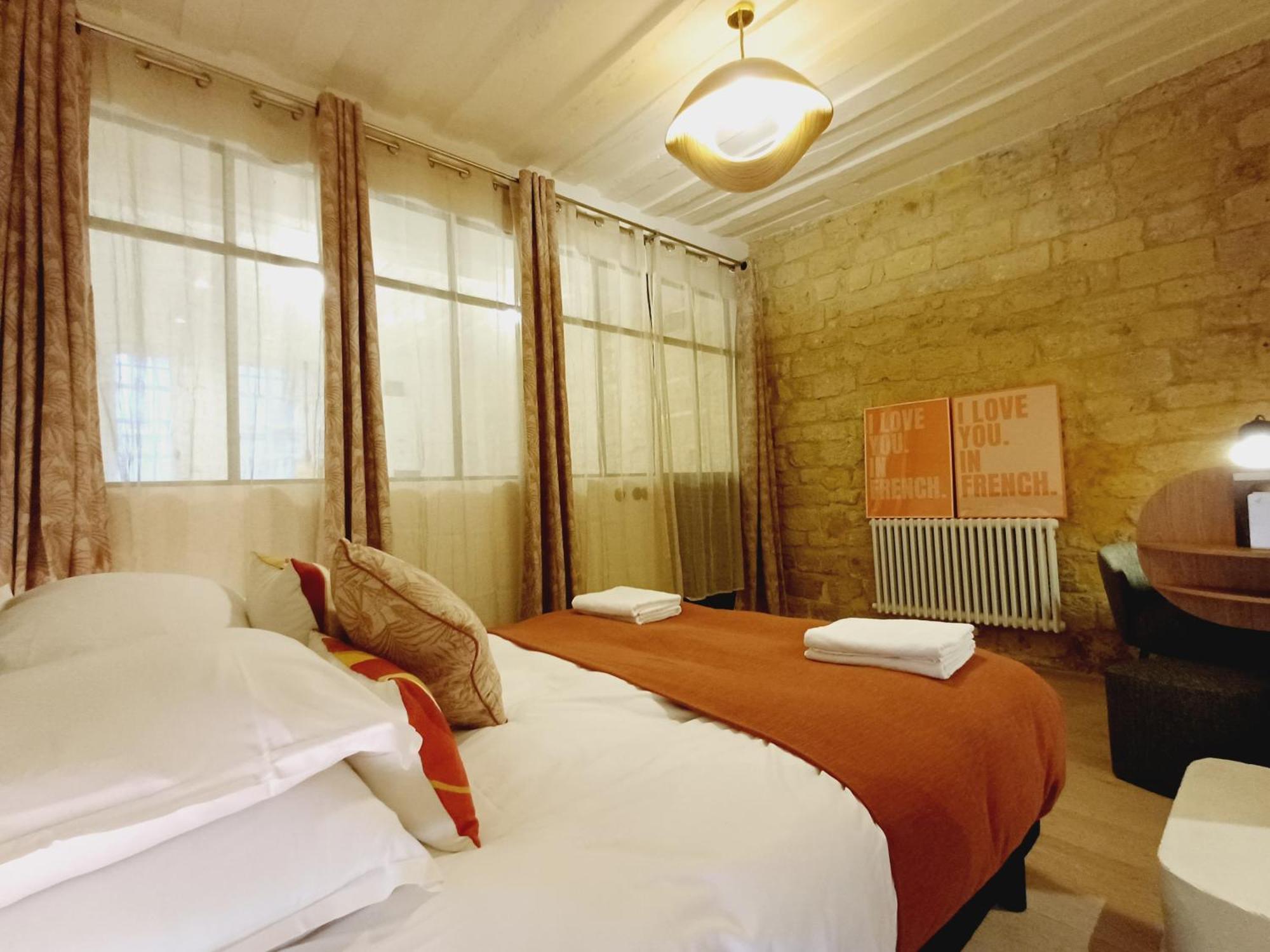 Happy Stay Paris - Suite Hotel De Ville Le Marais Εξωτερικό φωτογραφία