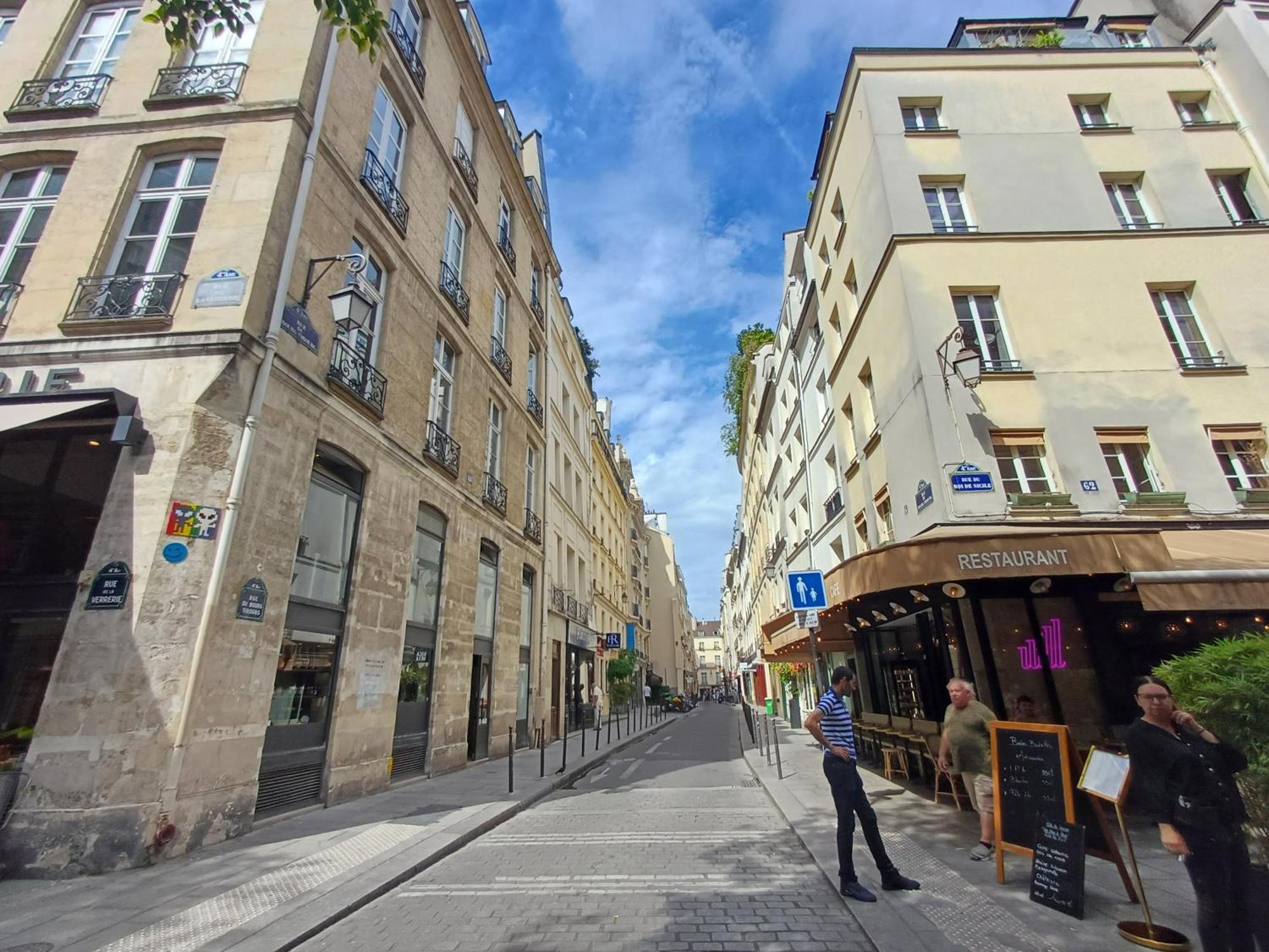 Happy Stay Paris - Suite Hotel De Ville Le Marais Εξωτερικό φωτογραφία