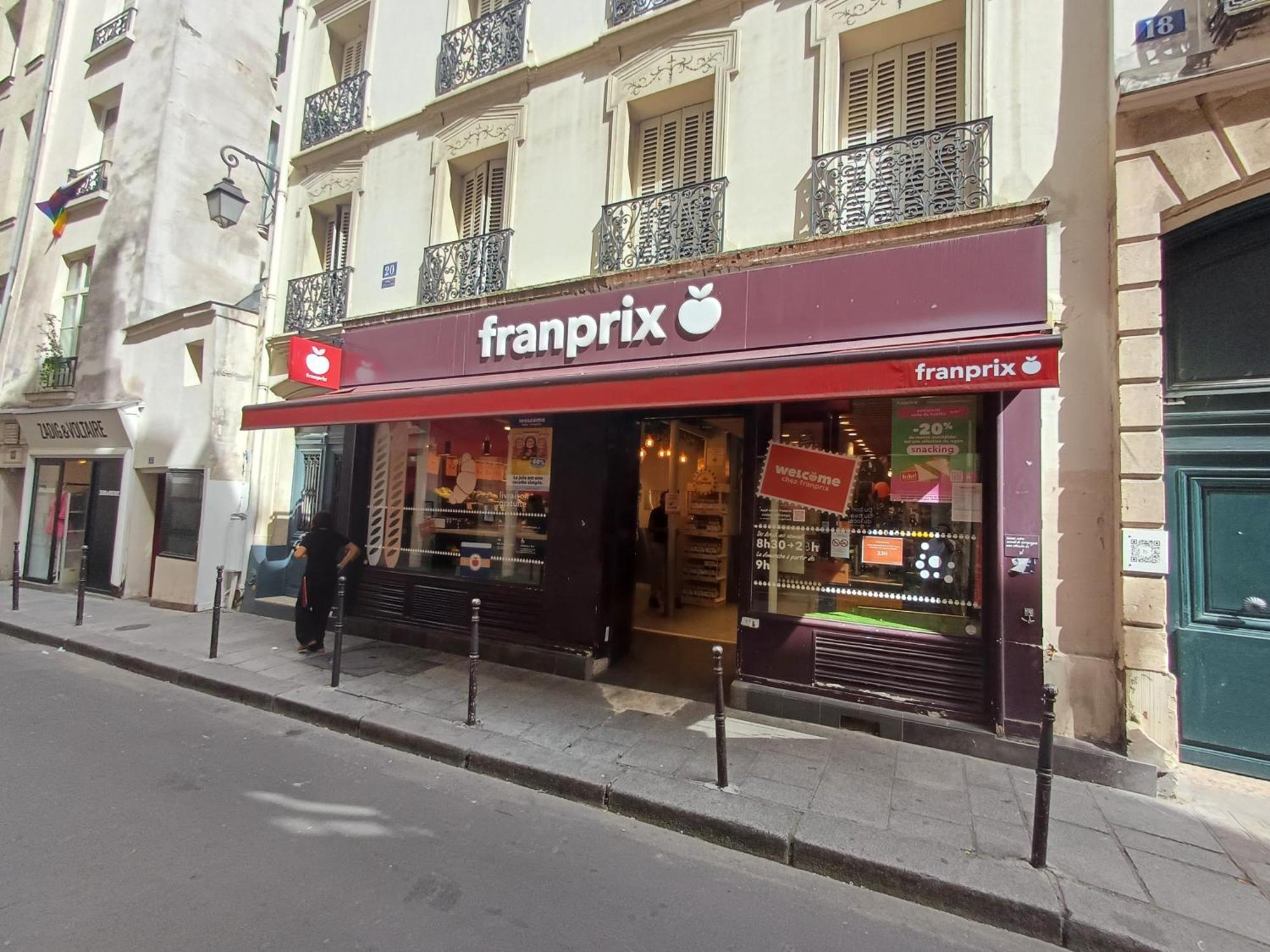 Happy Stay Paris - Suite Hotel De Ville Le Marais Εξωτερικό φωτογραφία